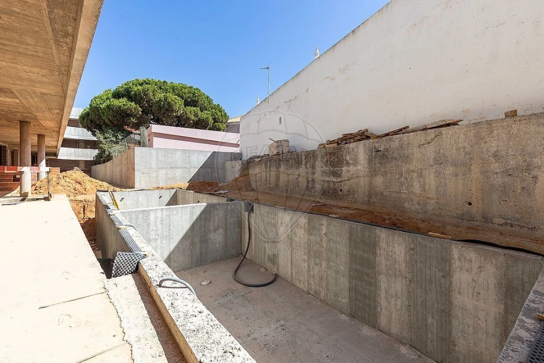 Apartamento T1 para Venda em Lagos (São Sebastião e Santa Maria) Foto 17