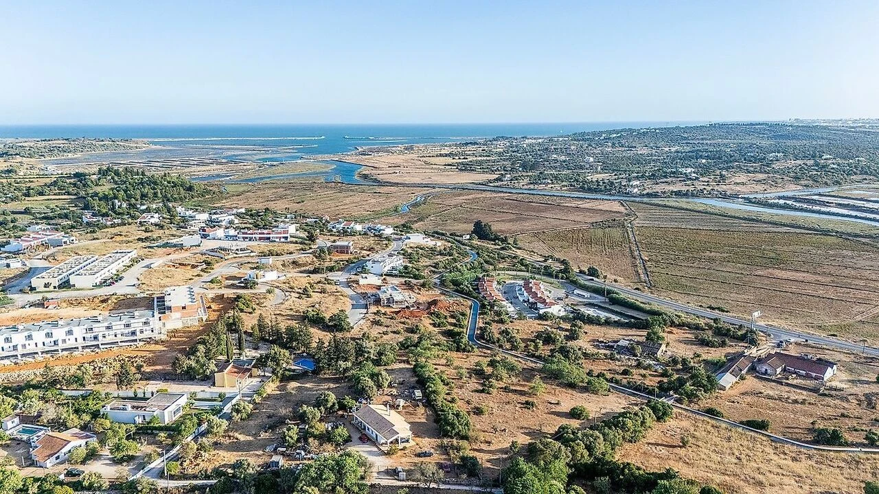 Terreno para Venda em Mexilhoeira Grande Foto 2