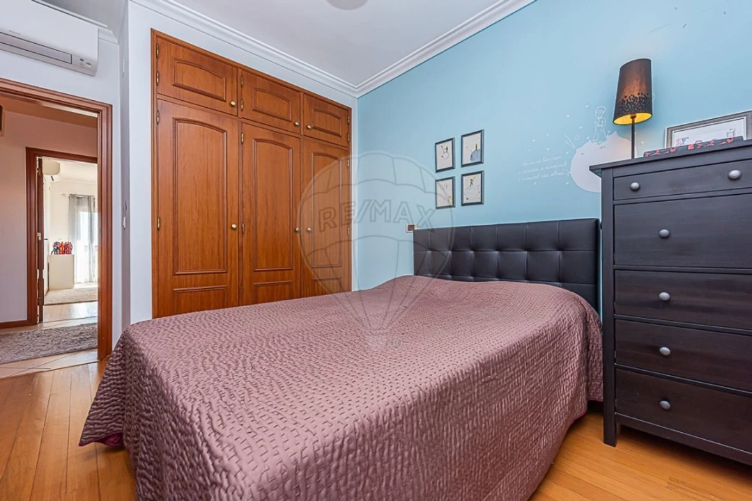 Moradia T5 para Venda em Palmela Foto 26