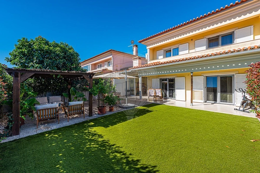 Moradia T5 para Venda em Palmela Foto 4