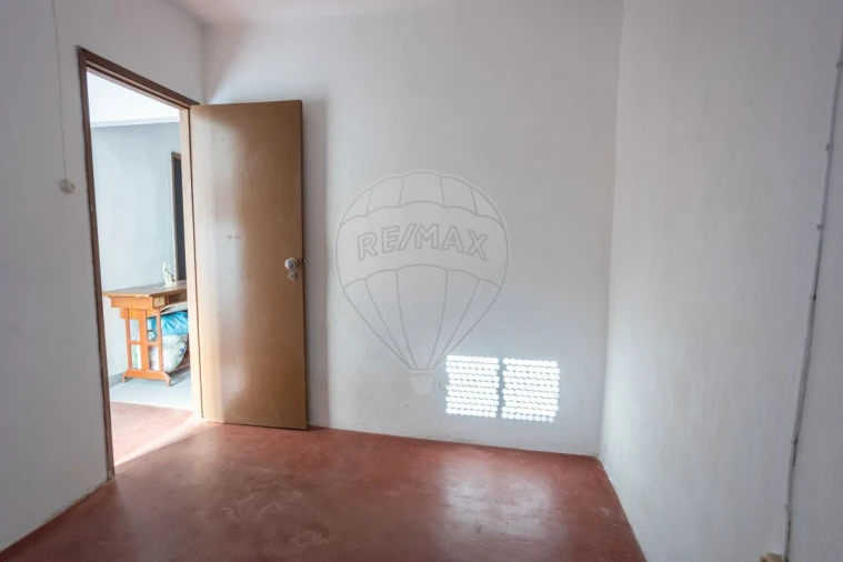 Moradia T2 para Venda em Couço Foto 22