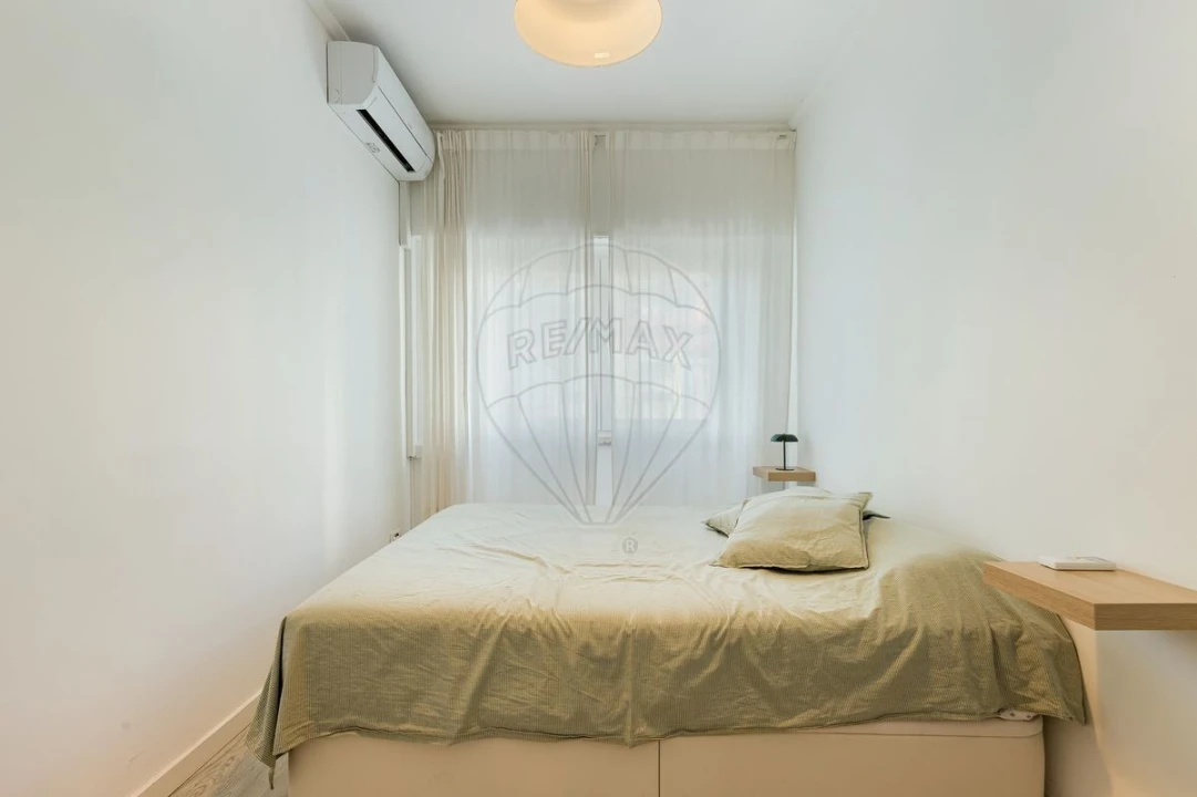 Apartamento T2 para Venda em Odivelas Foto 8