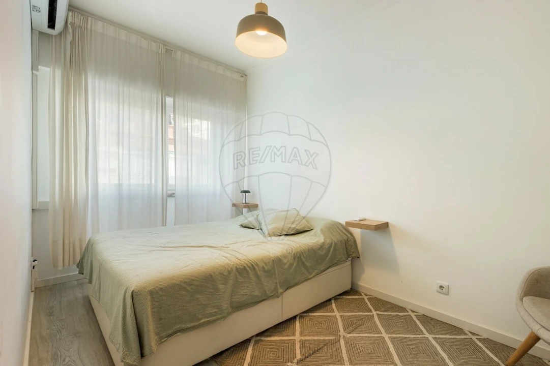 Apartamento T2 para Venda em Odivelas Foto 9