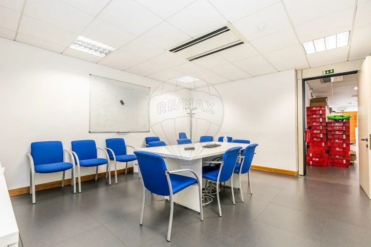 Escritório para Venda em São Domingos de Benfica Foto 15