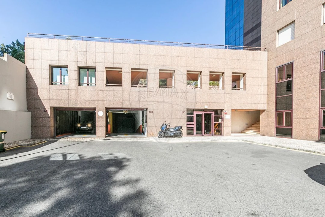 Escritório para Venda em São Domingos de Benfica Foto 17