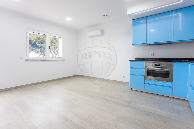 Moradia T2 para Venda em Valada Foto 8