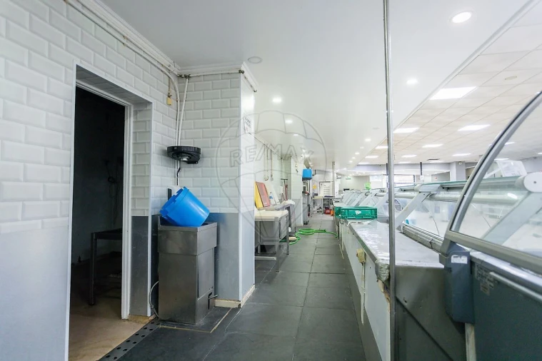 Loja para Venda em Alpiarça Foto 11