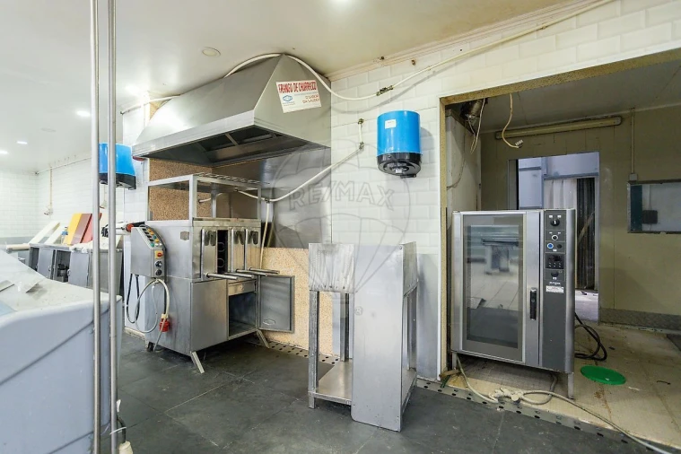 Loja para Venda em Alpiarça Foto 9