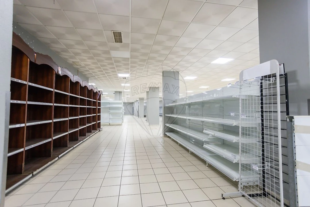 Loja para Venda em Alpiarça Foto 2