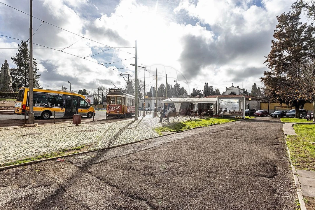 Moradia T1 para Venda em Campo de Ourique Foto 25