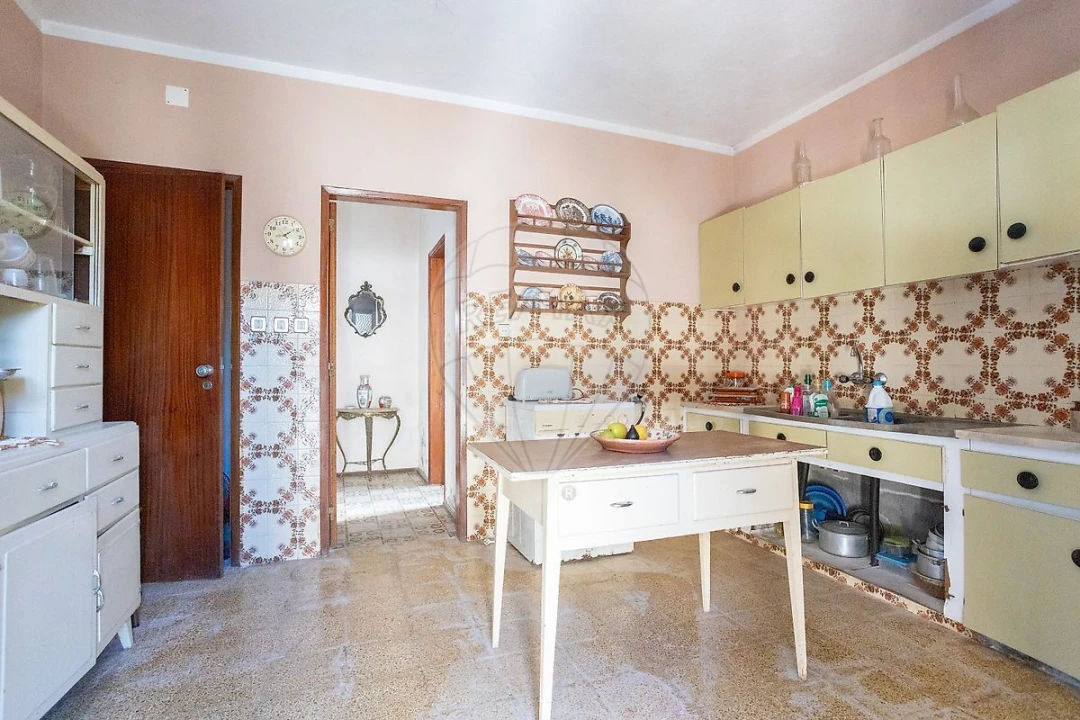 Moradia T3 para Venda em Couço Foto 5