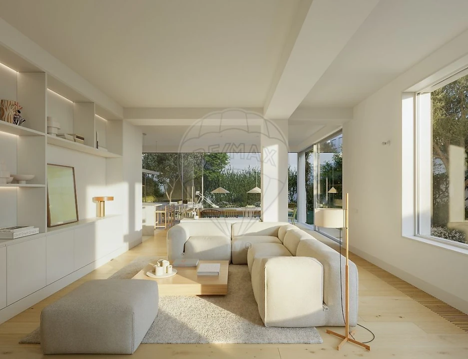 Moradia T5 para Venda em Alvalade Foto 2