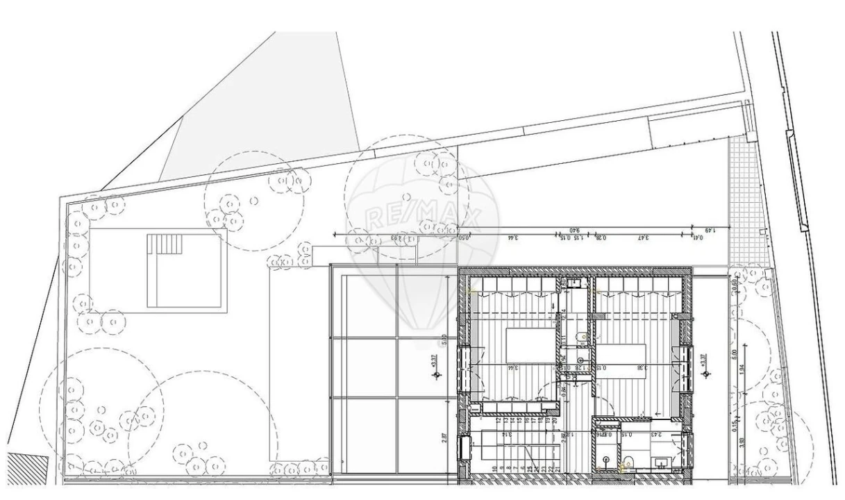 Moradia T5 para Venda em Alvalade Foto 8