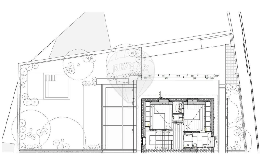 Moradia T5 para Venda em Alvalade Foto 9