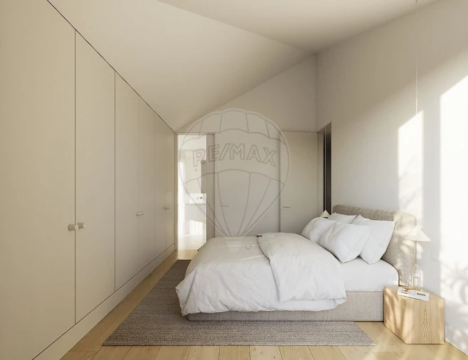 Moradia T5 para Venda em Alvalade Foto 4