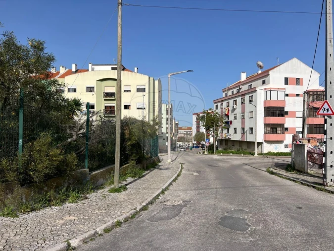 Terreno para Venda em Amora Foto 8