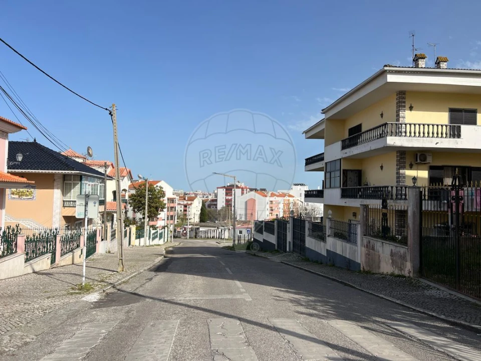 Terreno para Venda em Amora Foto 7