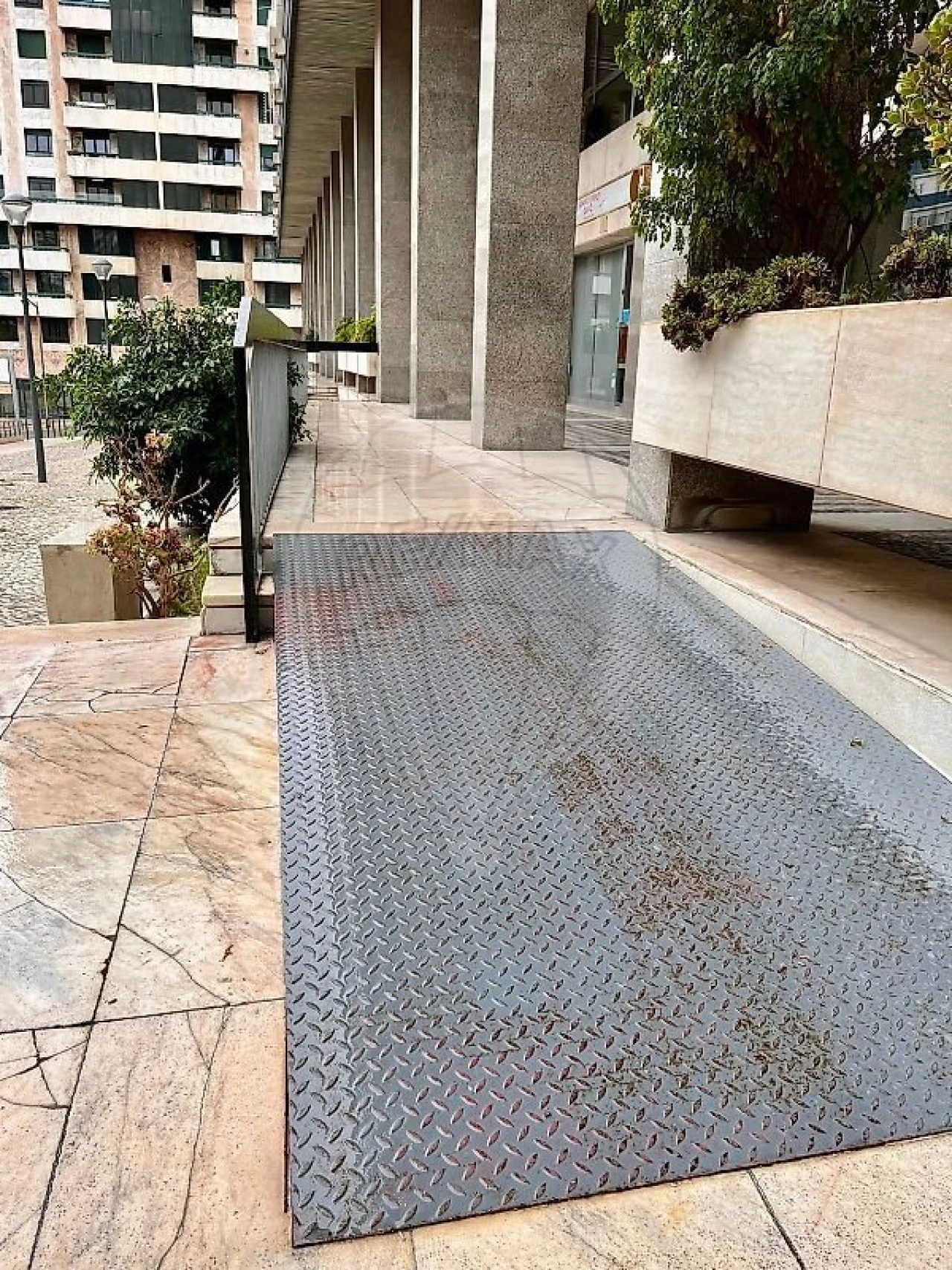 Loja para Arrendamento em Estrela Foto 12