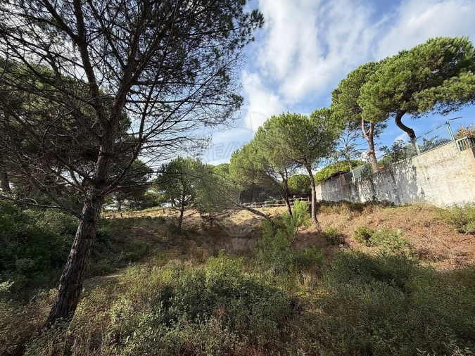 Terreno para Venda em Charneca de Caparica e Sobreda Foto 7