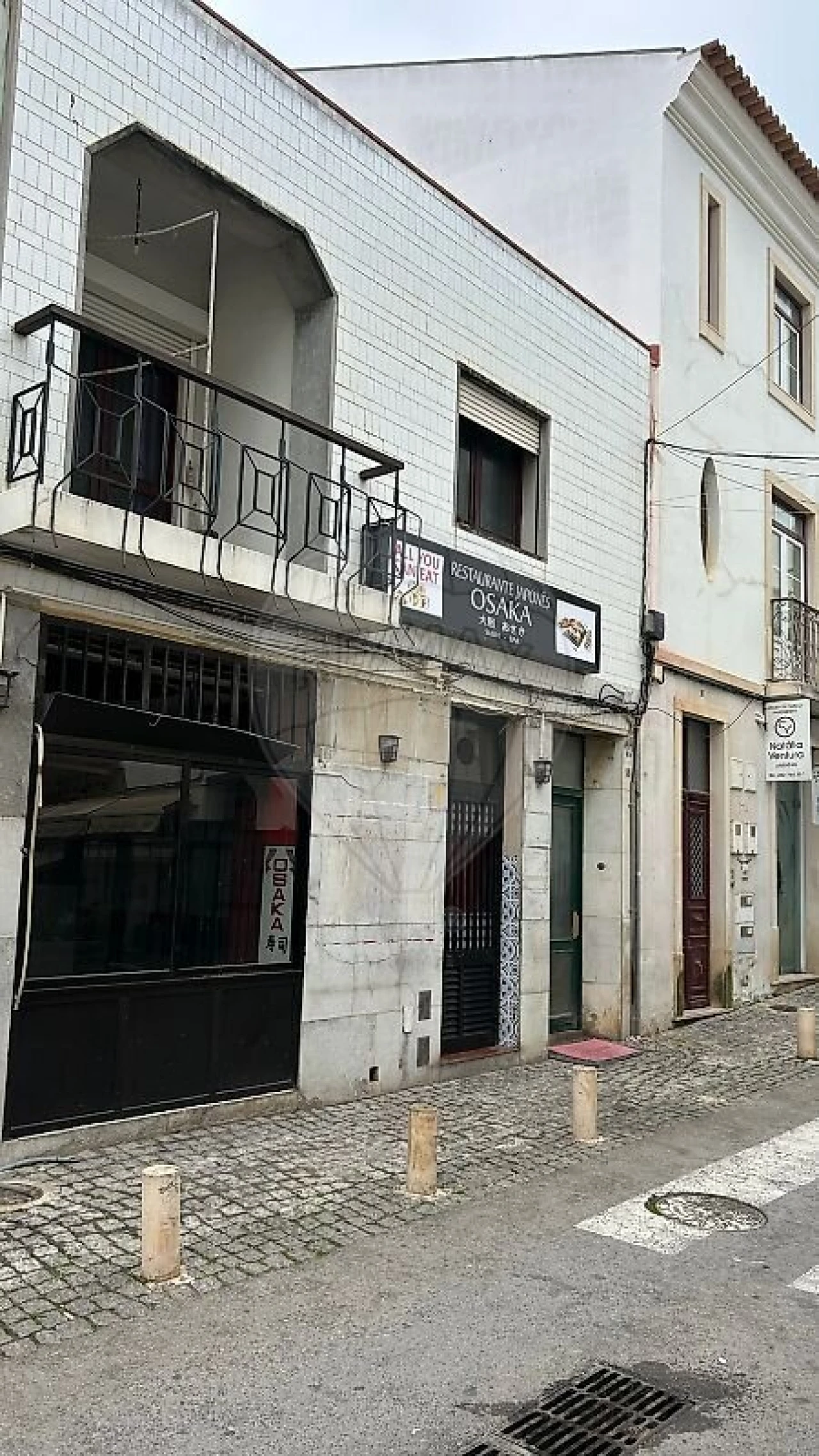 Prédio para Venda em Lagos (São Sebastião e Santa Maria) Foto 1