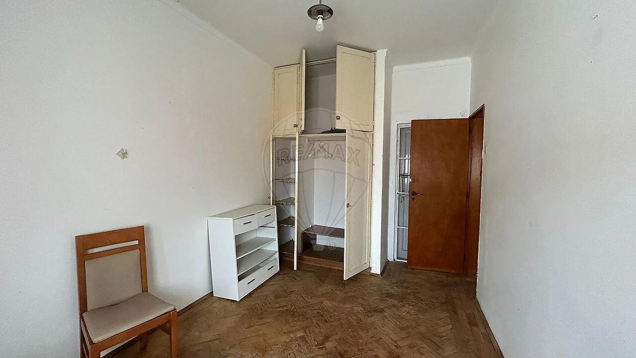 Prédio para Venda em Lagos (São Sebastião e Santa Maria) Foto 14