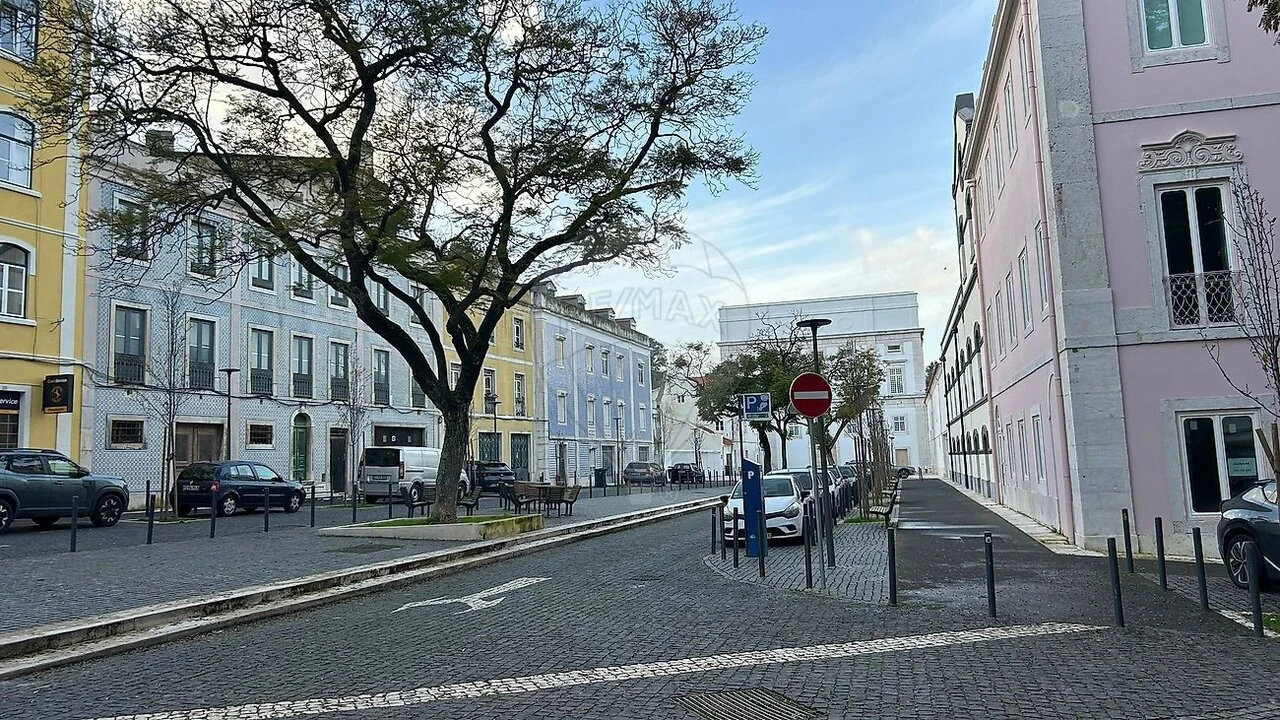 Apartamento T2 para Venda em Beato Foto 19