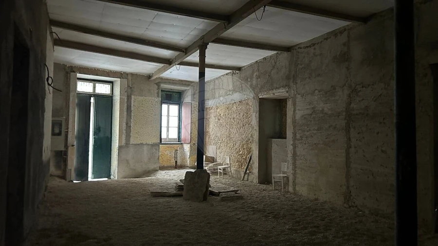 Apartamento T2 para Venda em Beato Foto 3