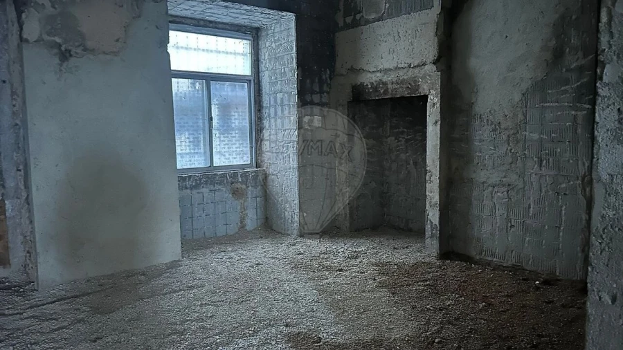 Apartamento T2 para Venda em Beato Foto 6