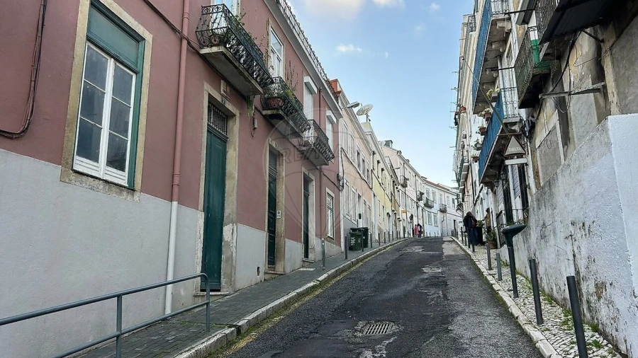 Apartamento T2 para Venda em Beato Foto 2