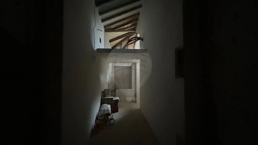 Apartamento T2 para Venda em Beato Foto 9