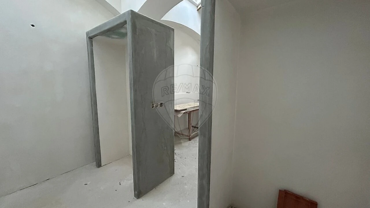 Apartamento T2 para Venda em Beato Foto 13