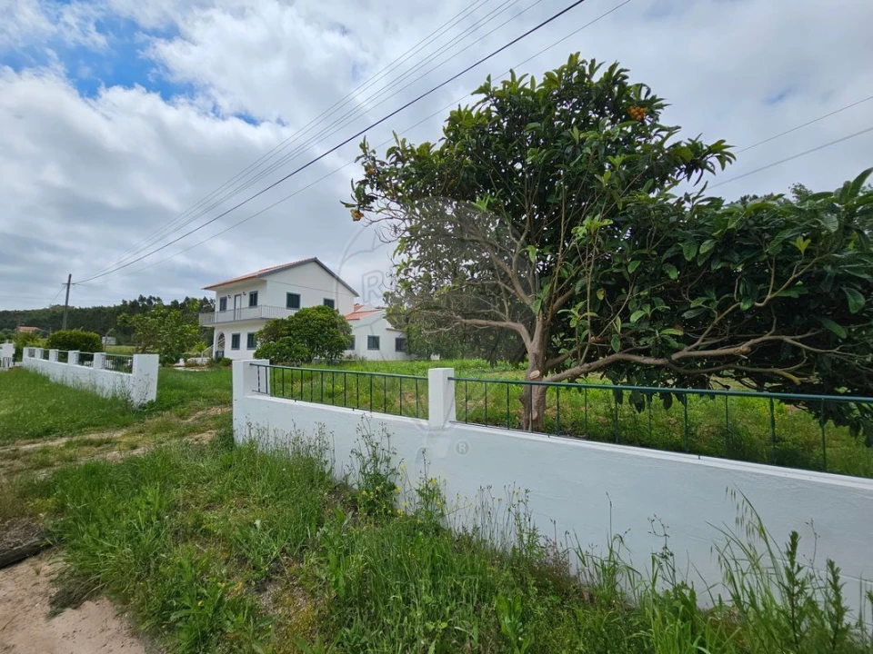 Moradia T5 para Venda em Vila Verde dos Francos Foto 2