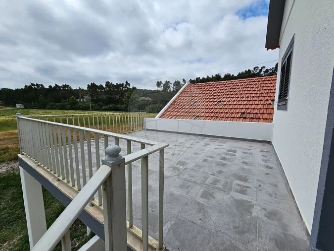 Moradia T5 para Venda em Vila Verde dos Francos Foto 24