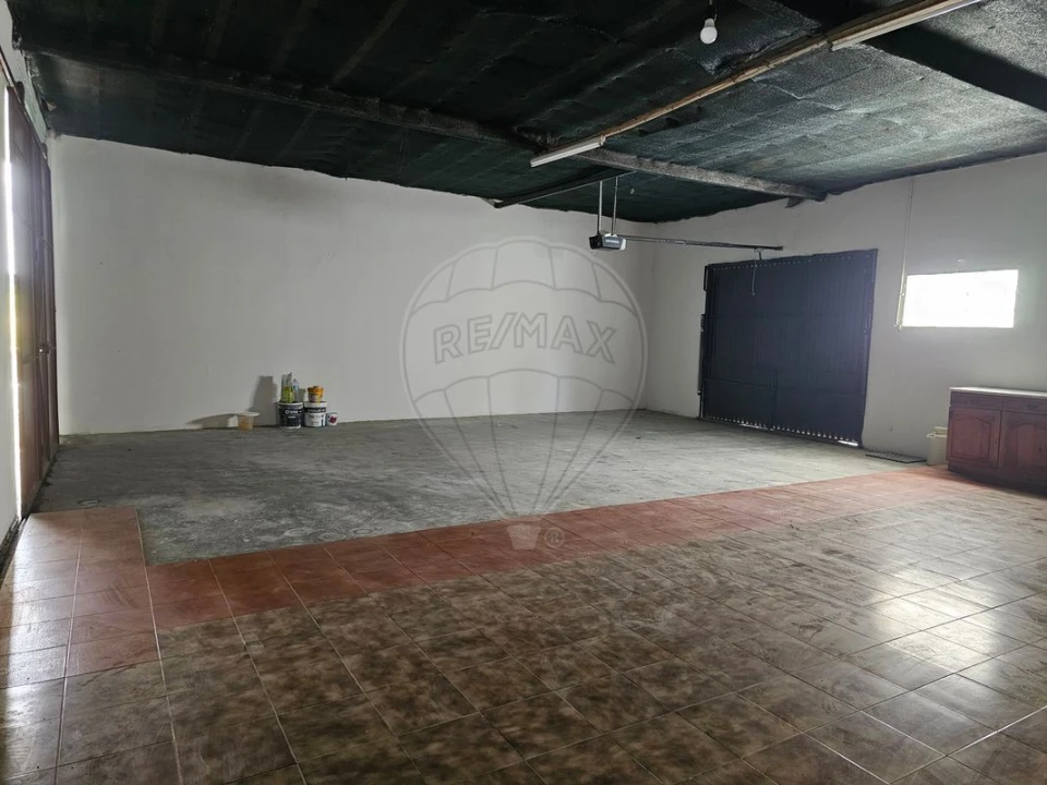 Moradia T5 para Venda em Vila Verde dos Francos Foto 15