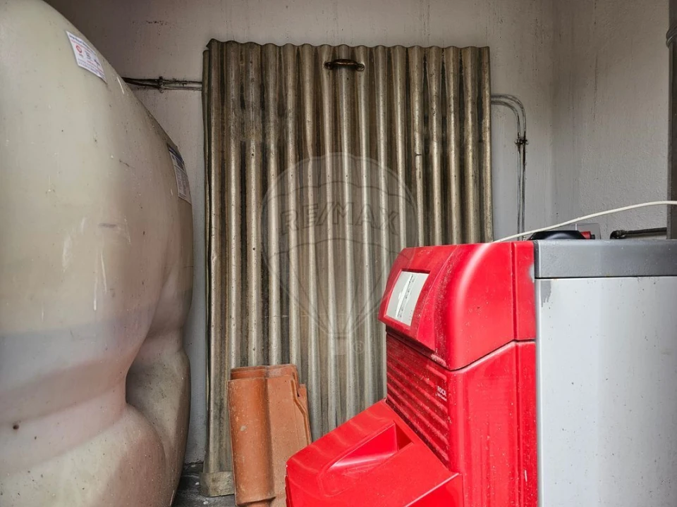 Moradia T5 para Venda em Vila Verde dos Francos Foto 17