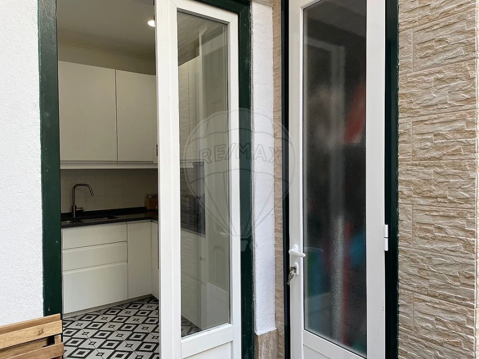 Apartamento T2 para Venda em Alcantara Foto 17