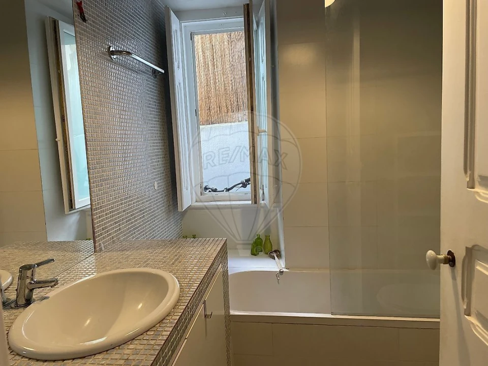 Apartamento T2 para Venda em Alcantara Foto 15