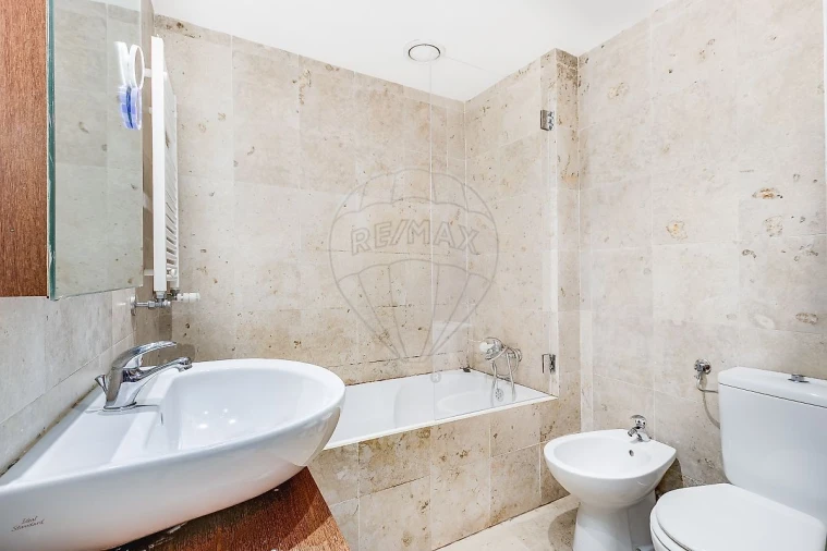 Apartamento T3 para Venda em Misericórdia Foto 22