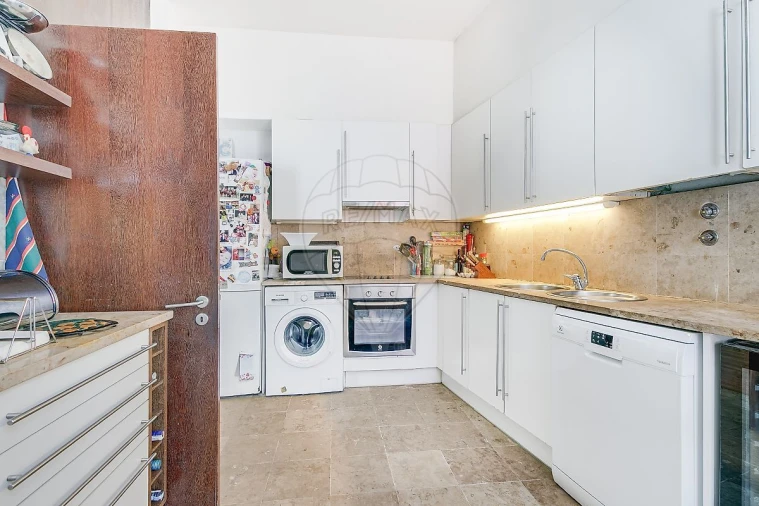 Apartamento T3 para Venda em Misericórdia Foto 12