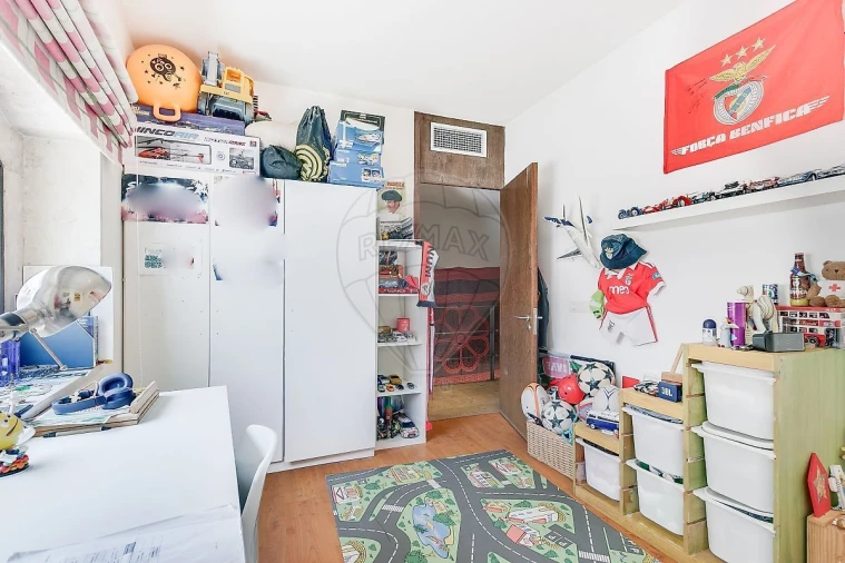 Apartamento T3 para Venda em Misericórdia Foto 24