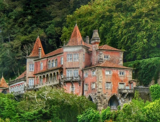 Moradia T13 para Venda em Santa Maria e São Miguel, São Martinho, São Pedro Penaferrim