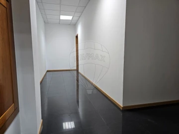 Escritório para Arrendamento em Lumiar