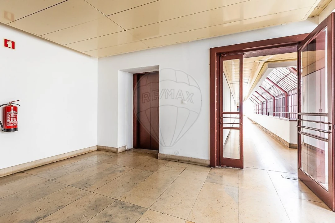 Escritório para Venda em Santa Maria Maior Foto 2