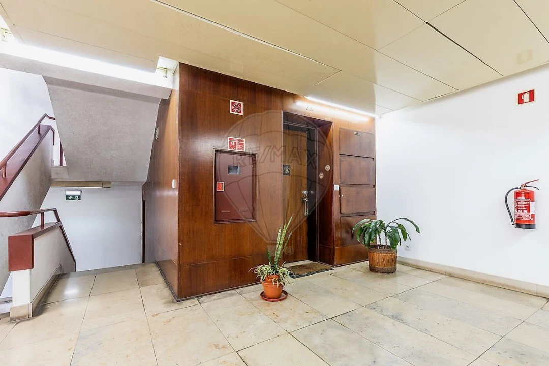 Escritório para Venda em Santa Maria Maior Foto 3