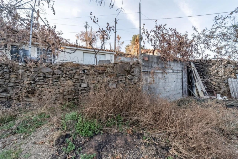 Quinta T2 para Venda em Castelejo Foto 17