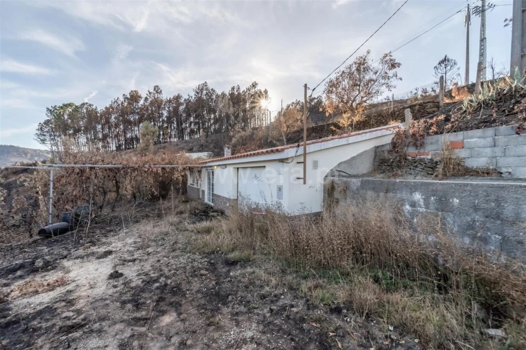 Quinta T2 para Venda em Castelejo Foto 13