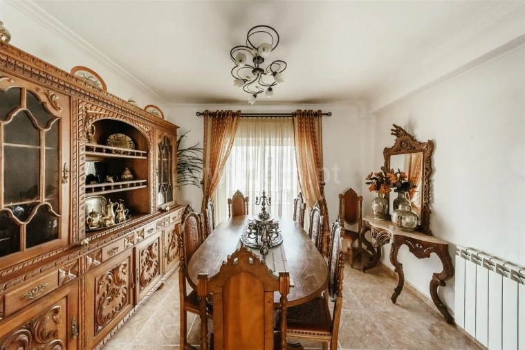 Moradia T4 para Venda em Tortosendo Foto 5