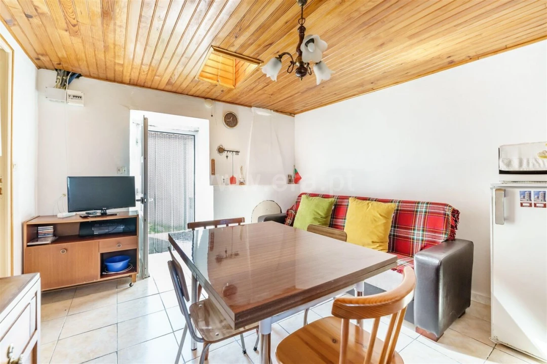 Moradia T3 para Venda em Caria Foto 3