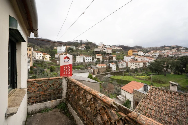 Moradia T4 para Venda em Sobral de São Miguel Foto 14