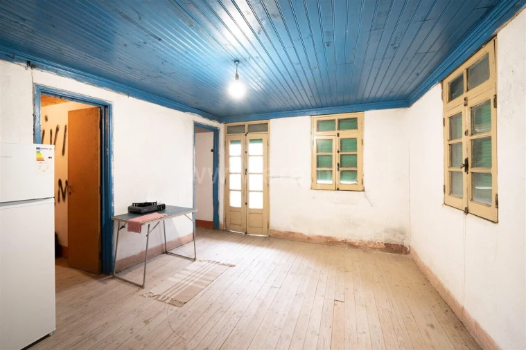 Moradia T4 para Venda em Sobral de São Miguel Foto 2